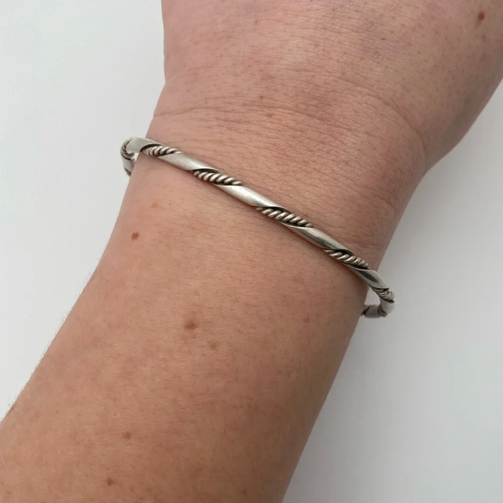 Sterling Silver 925 Twist Bangle Bracelet - Picture 2 of 5
